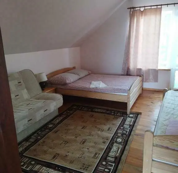 Perhehuone, Pokoje Inulec