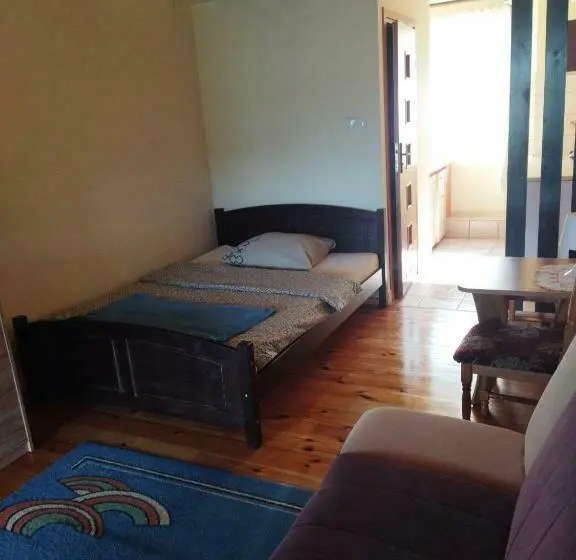 Standard Triple Room with Terrace, Pokoje Inulec