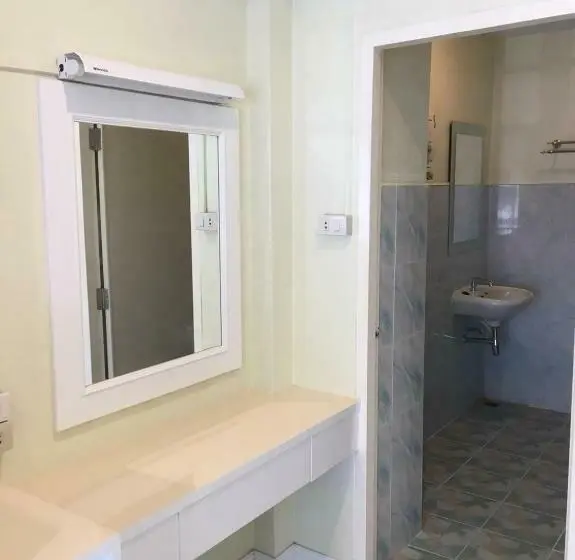 Basic-huone, Thai Orchid Guest House