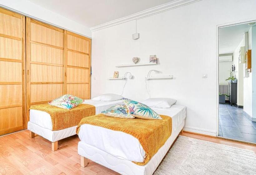 침실 1개 테라스 아파트, Greg & Theo S