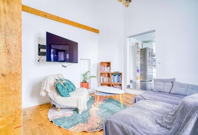 침실 1개 테라스 아파트, Greg & Theo S