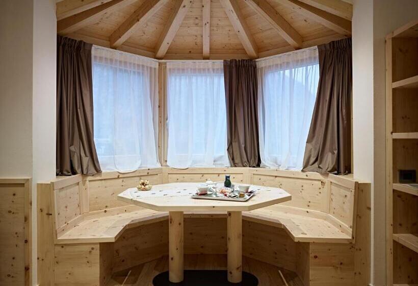 デラックスルーム, B&b Augusto