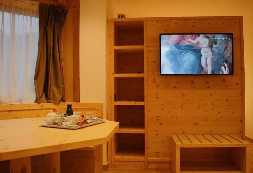 デラックスルーム, B&b Augusto