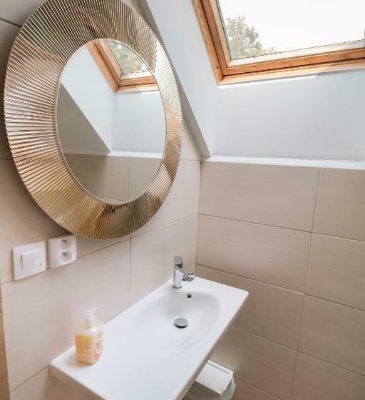 غرفة ديلوكس, Vinný Sklep André