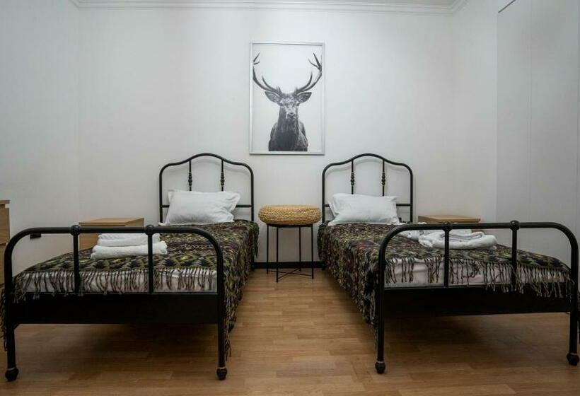 اتاق کلاسیک چهارنفره, Borovoe Country Club