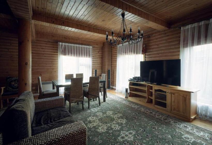 اتاق کلاسیک چهارنفره, Borovoe Country Club