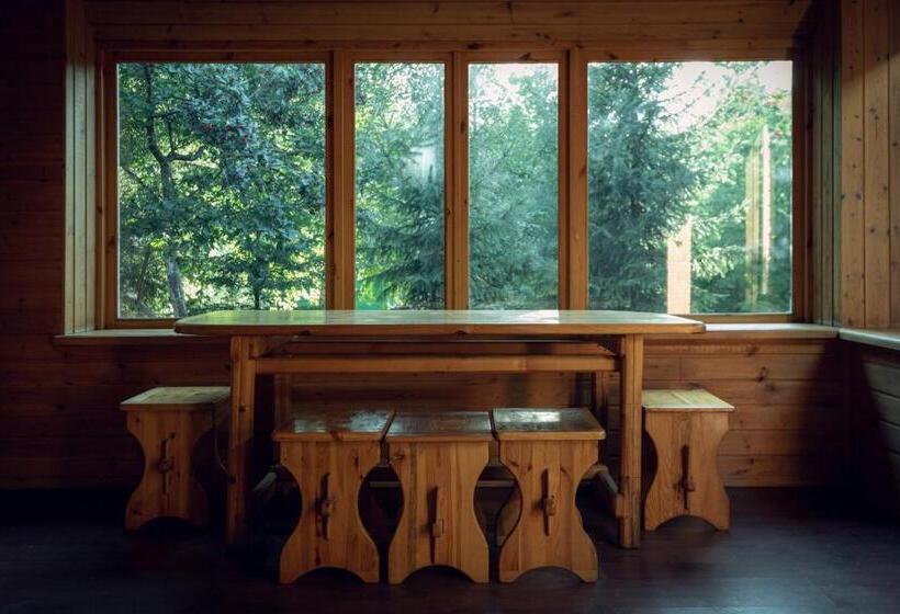 اتاق کلاسیک چهارنفره, Borovoe Country Club