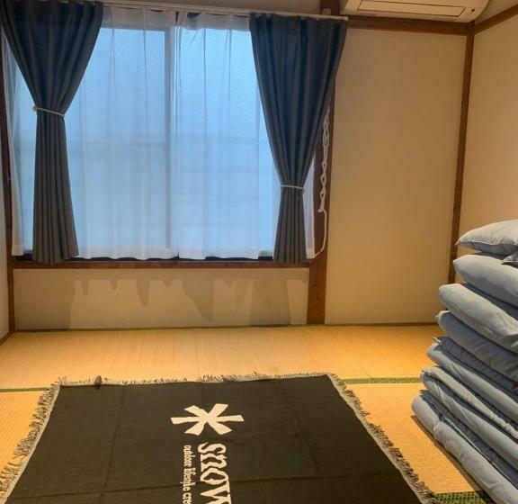 اتاق استاندارد سه تخته با سرویس بهداشتی مشترک, 海豚自由 イルカフリー Free Dolphin