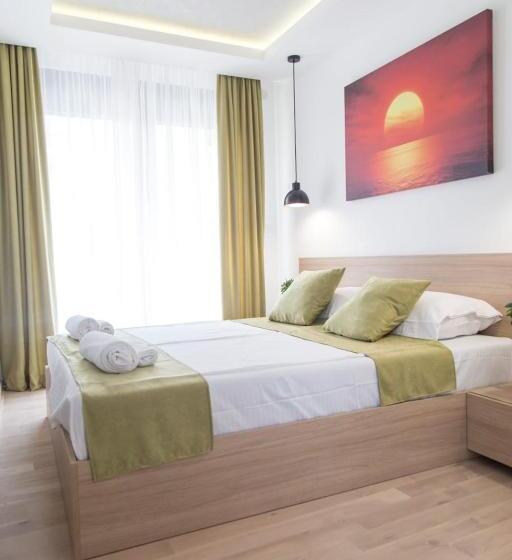 سوییت, Empire Luxury Apartments