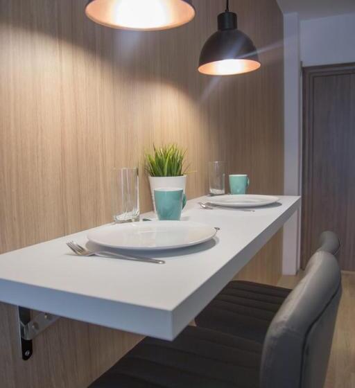 سوییت, Empire Luxury Apartments