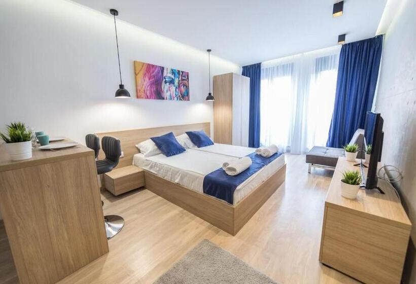 اتاق استاندارد, Empire Luxury Apartments