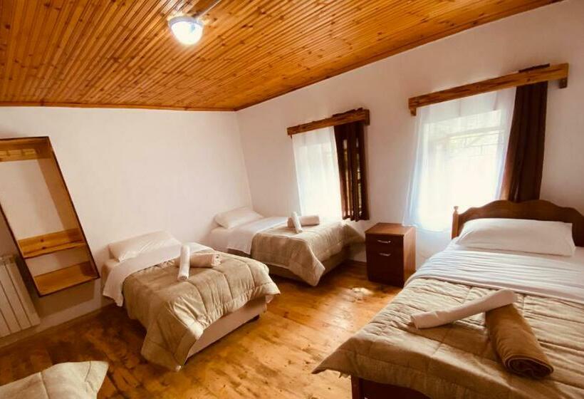 Standard-huone Vuoristonäkymä, Guesthouse Prrockaj Theth