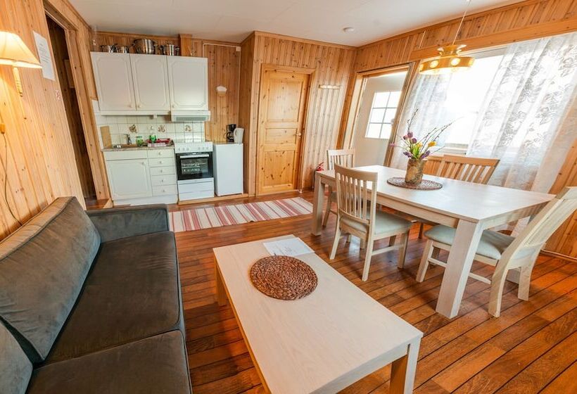 Апартаменты 2 Спальни, Lydersen Rorbuer Hostel And Apartments Kvalvika And Rytten
