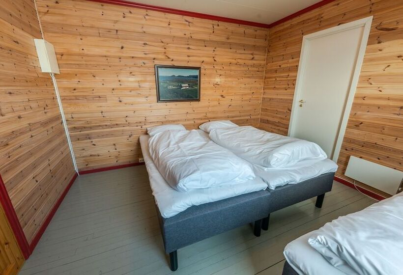 Апартаменты 2 Спальни, Lydersen Rorbuer Hostel And Apartments Kvalvika And Rytten