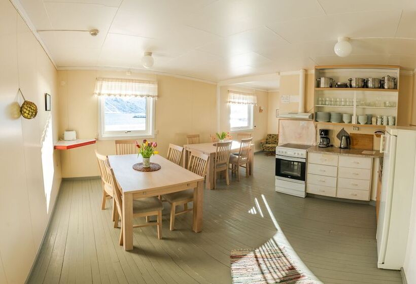 Номер Стандарт Совместная Ванная, Lydersen Rorbuer Hostel And Apartments Kvalvika And Rytten