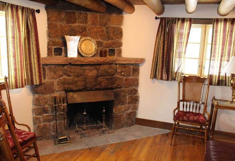 בונגלו סטנדרט עם 3 חדרי שינה, Baldpate Inn