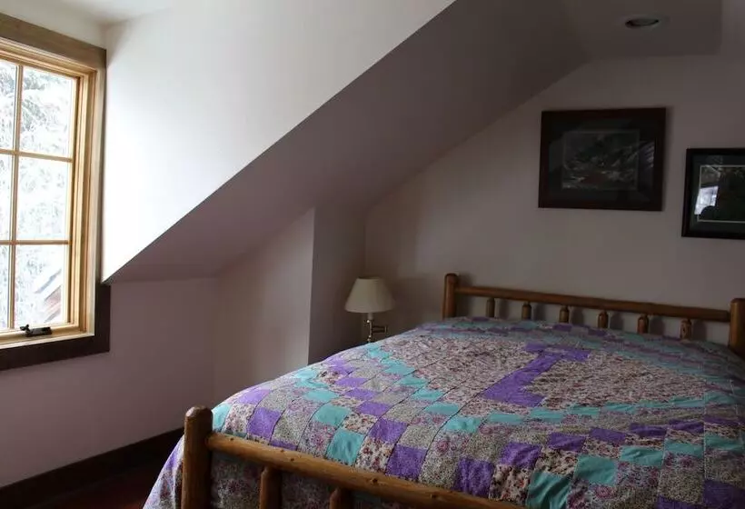 ３ベッドルームスタンダードバンガロー, Baldpate Inn