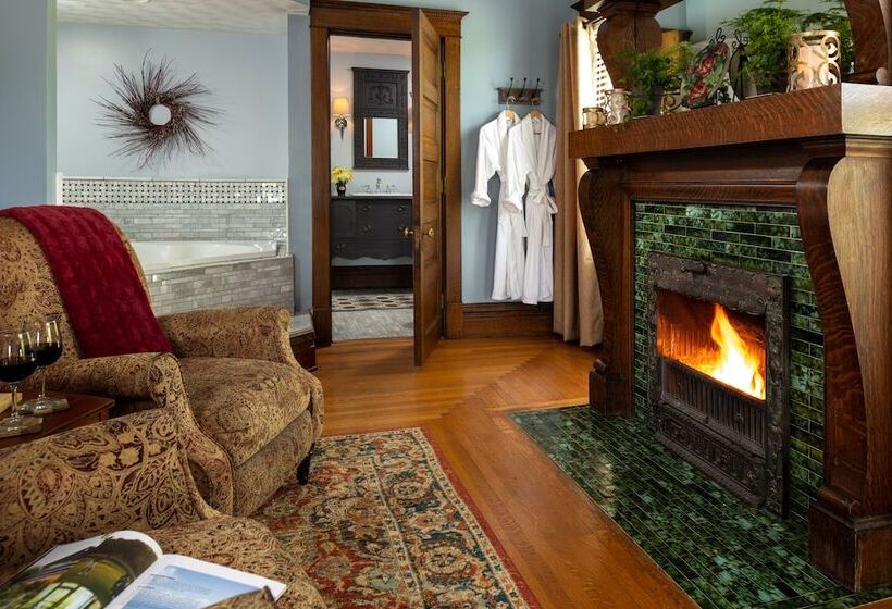 جناح, Castle In The Country