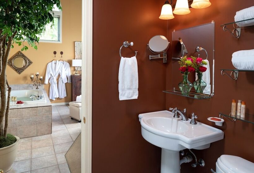 جناح, Castle In The Country