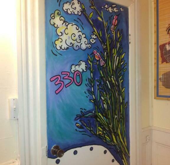 اتاق اکونومی با حمام مشترک, Galleon House