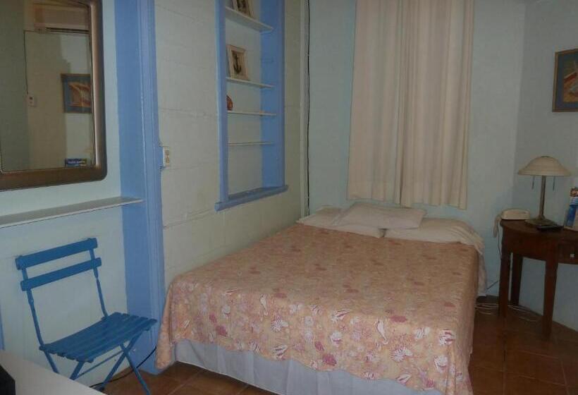 اتاق استاندارد, Galleon House