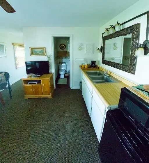 デラックススイート, Oak Park Inn