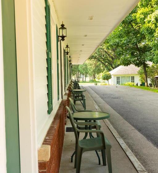 4인용 스탠다드 룸, Oak Park Inn