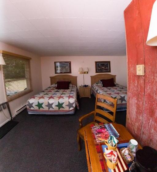 غرفة ديلوكس رباعية, Oak Park Inn