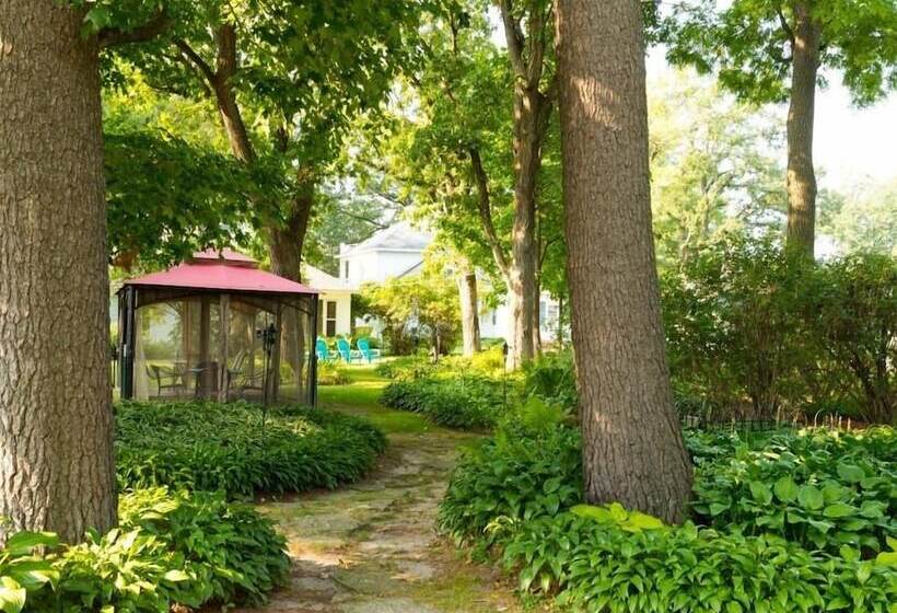 غرفة سوبيريور رباعية, Oak Park Inn