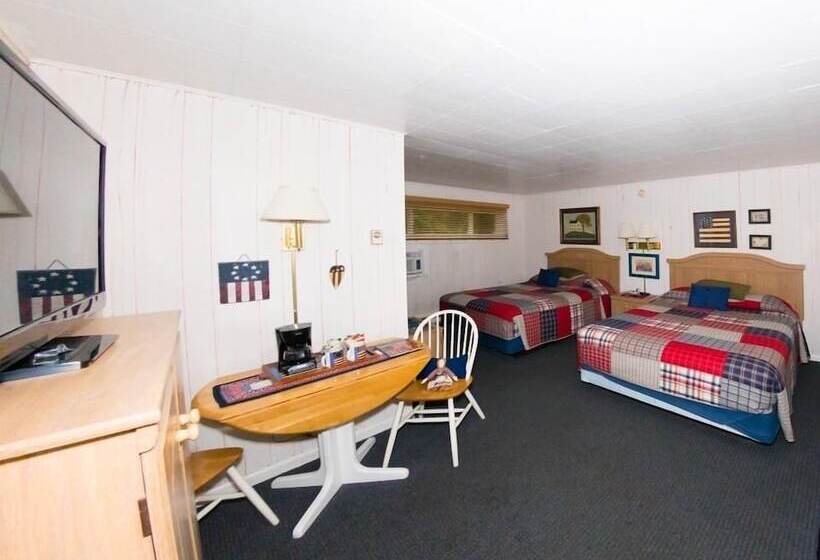 غرفة سوبيريور رباعية, Oak Park Inn