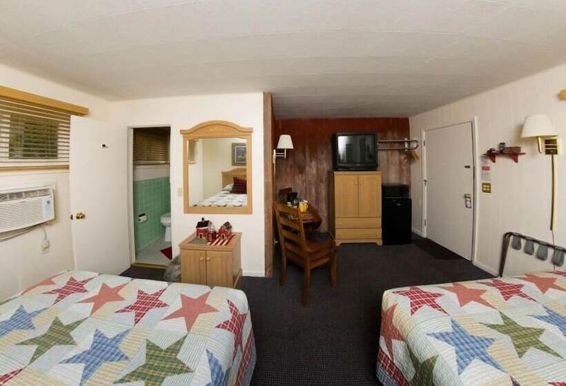 غرفة ديلوكس رباعية, Oak Park Inn