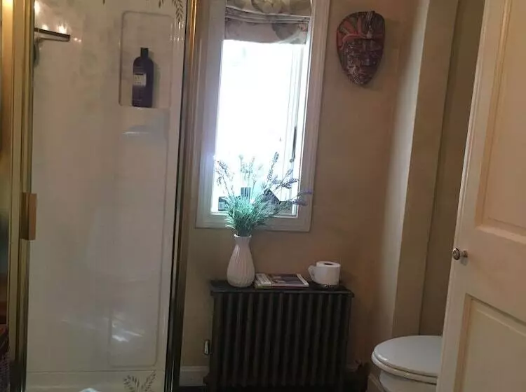 バス共有のスタンダードルーム, Fleetwood House Bed And Breakfast