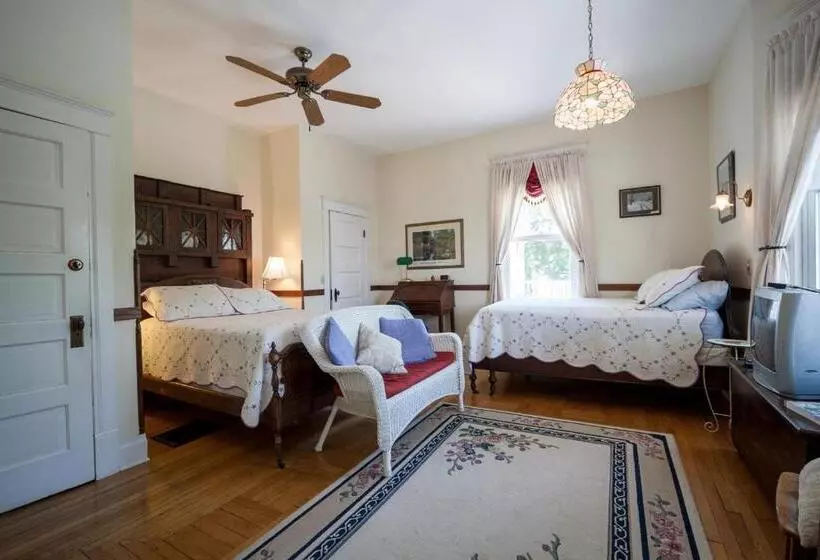 Standard-huone 2 Parivuodetta, Friendly City Inn B&b