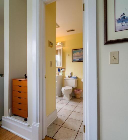 غرفة قياسية سرير كينج, Friendly City Inn B&b