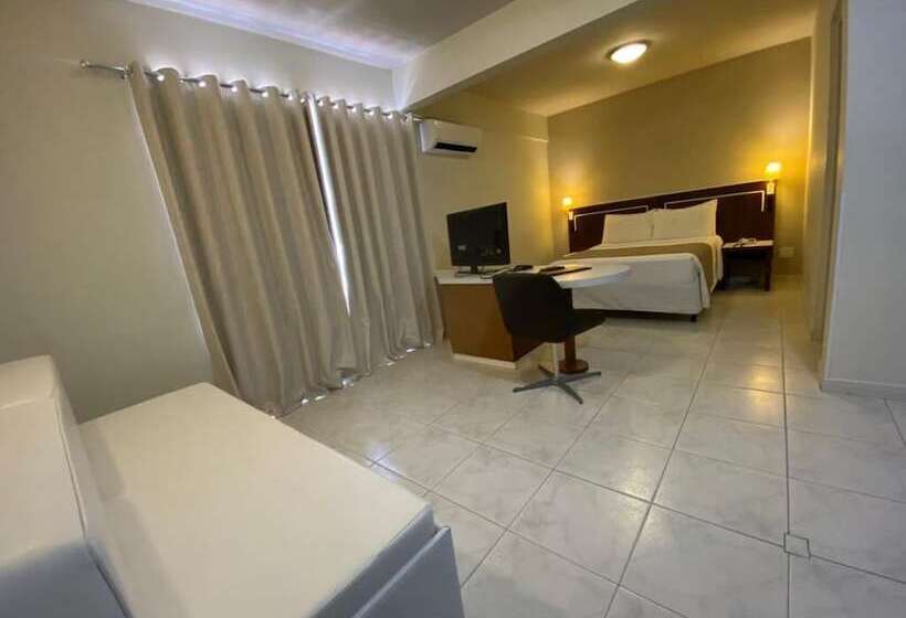 디럭스 룸, Altadomo