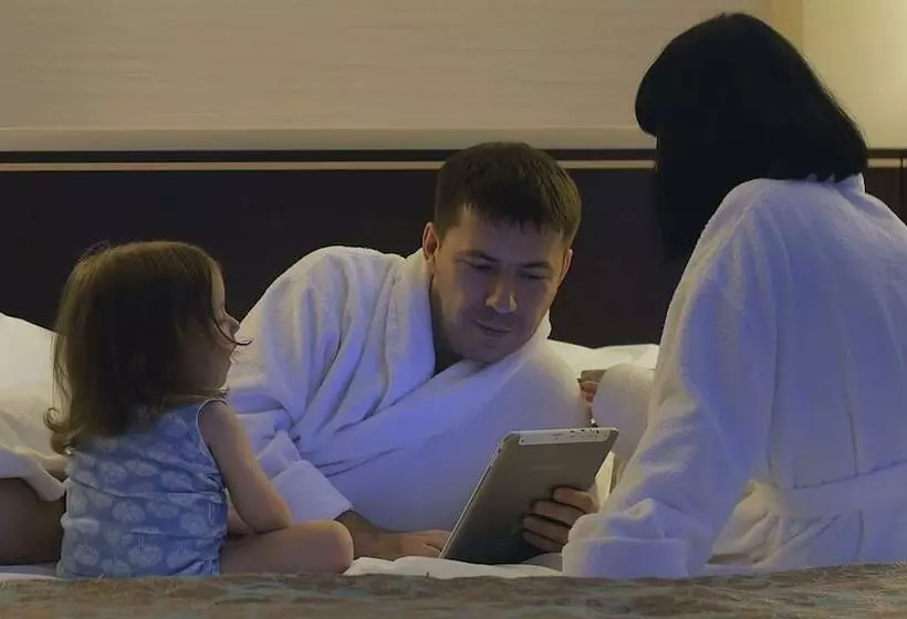 ２ダブルベッドのスタンダードルーム, Francis