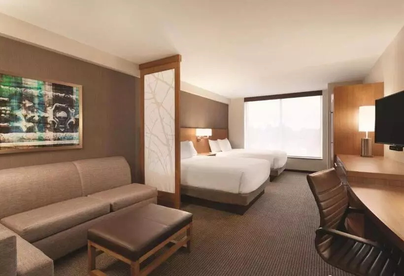 Standard Room Superior Floor, Hyatt Place Buffalo / Amherst, Ny
