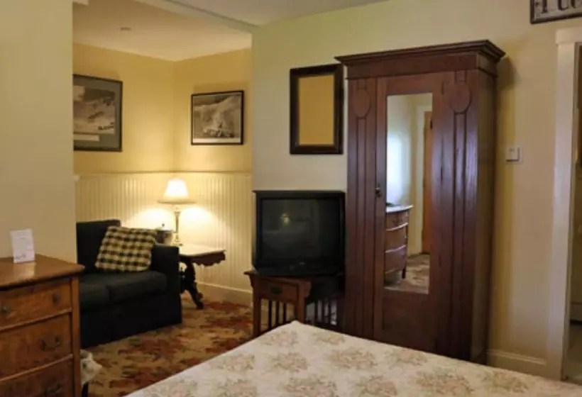 スタンダードルーム, Kearsarge Inn