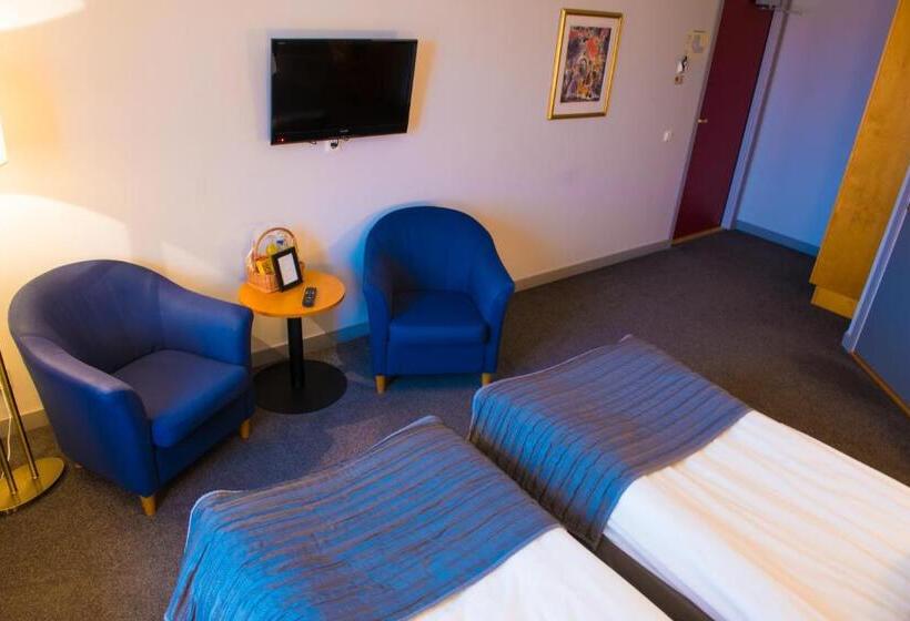 标准间, Lumber & Karle