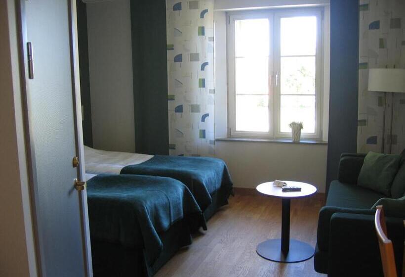 家庭间, Lumber & Karle