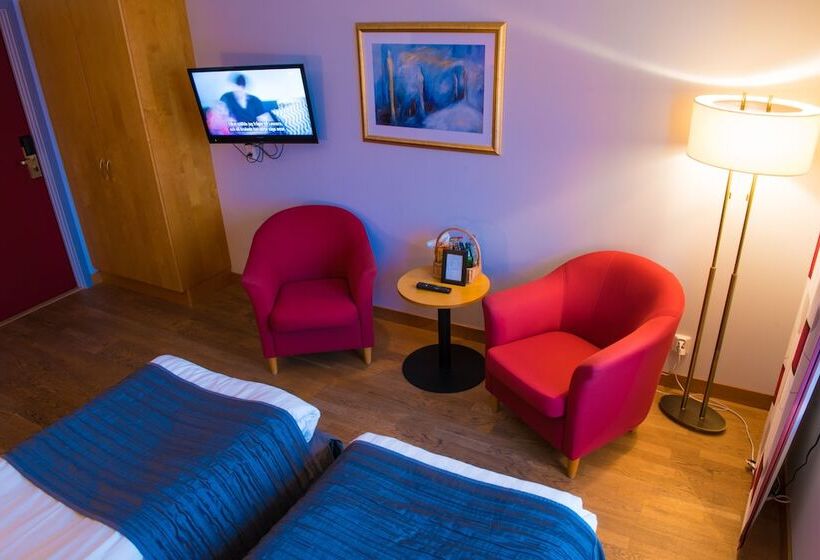 标准间, Lumber & Karle