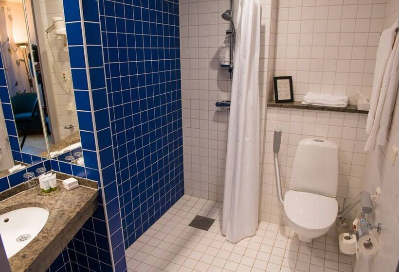 标准间, Lumber & Karle