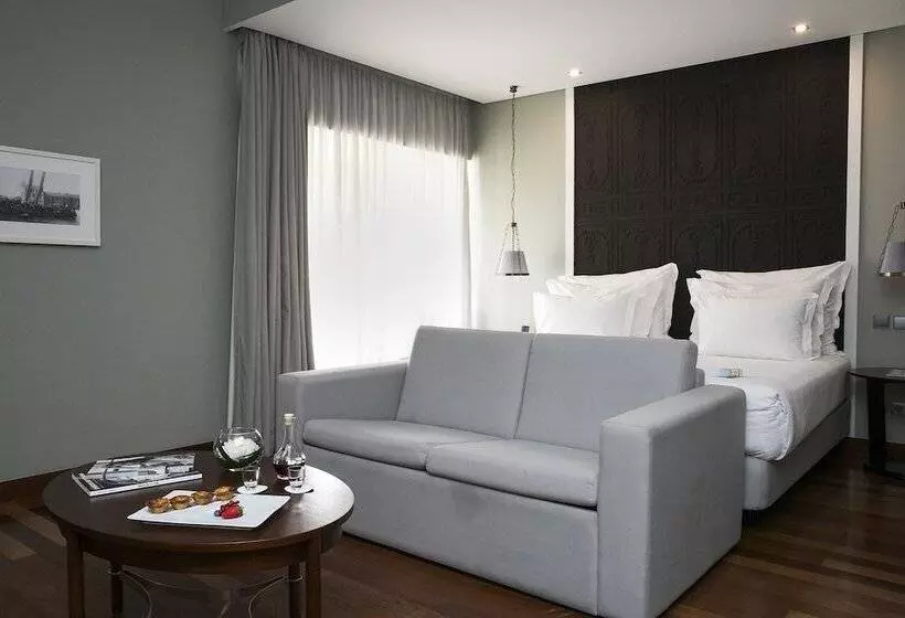 Quarto Familiar Deluxe, Pousada de Lisboa, Small Luxury Hotels of the World