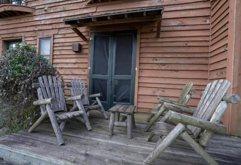 キングサイズベッドのデラックスルーム, Sage Hill Inn & Spa