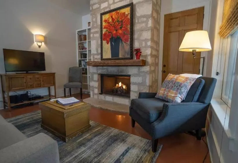 キングサイズベッドのデラックスルーム, Sage Hill Inn & Spa
