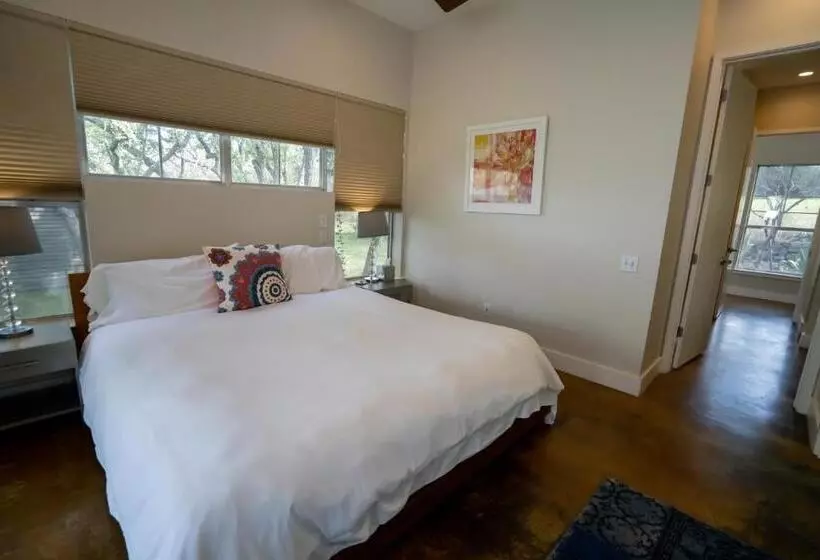 ３ベッドルームハウス, Sage Hill Inn & Spa