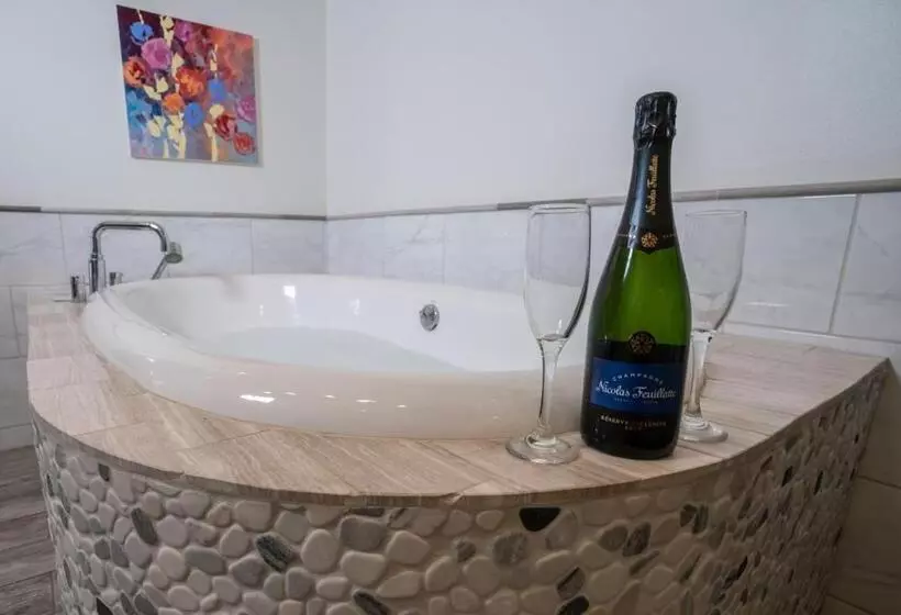 キングサイズベッドのスタンダードルーム, Sage Hill Inn & Spa