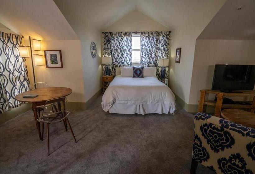 디럭스 룸, Sage Hill Inn & Spa