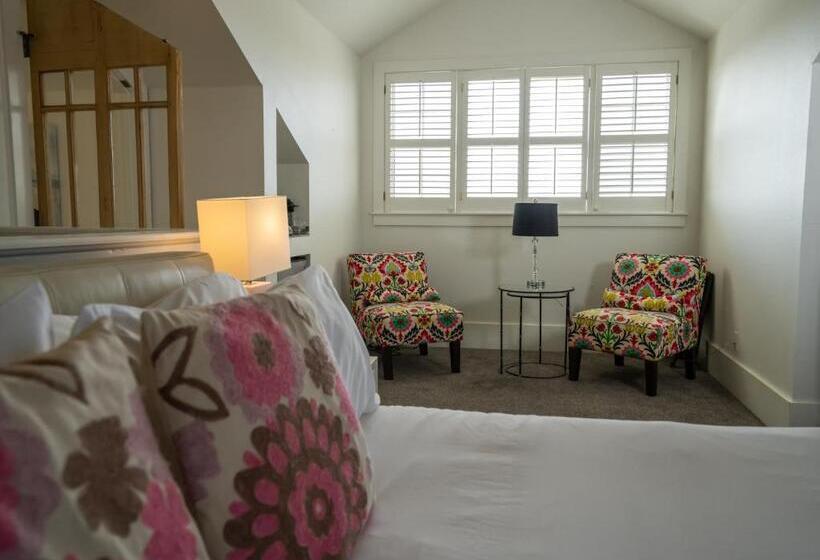 스탠다드 룸 킹사이즈 침대, Sage Hill Inn & Spa