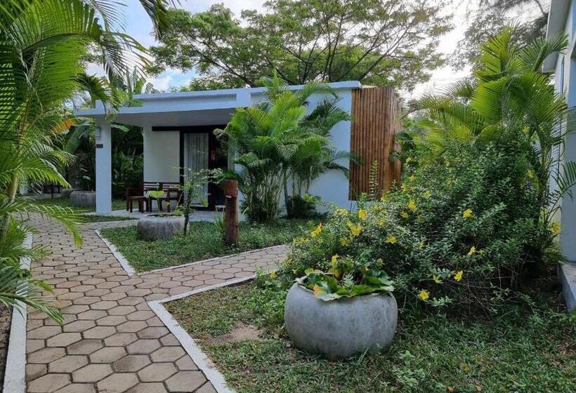 בקתה דלוקס, Sahaa Beach Resort